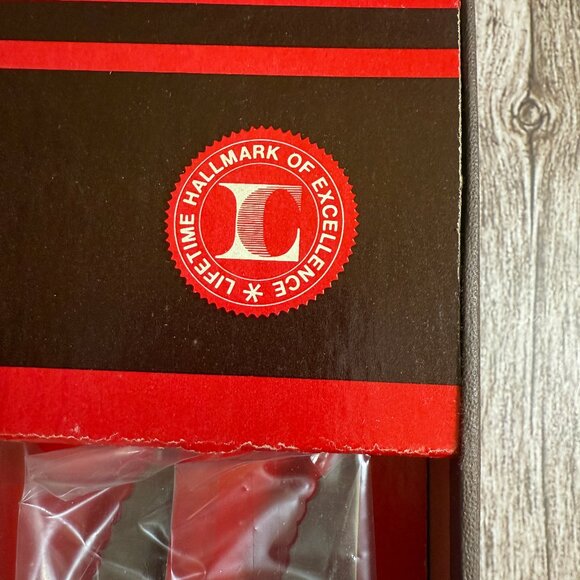 AvantiX Stainless Steel Gourmet 8 PC Steak Knives NIB Open Box READ - Picture 8 of 12